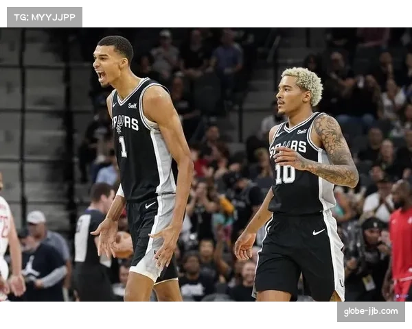 ESPN报道索汉手腕受伤将与福克斯同时缺席马刺新赛季揭幕战