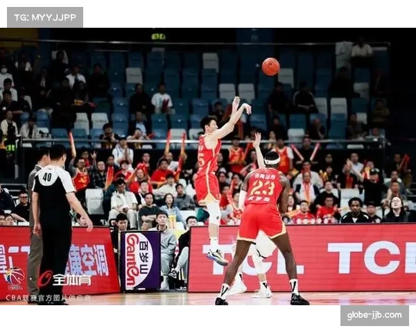 浙江浙商证券五人得分上双 塔克36分15篮板12助攻三双